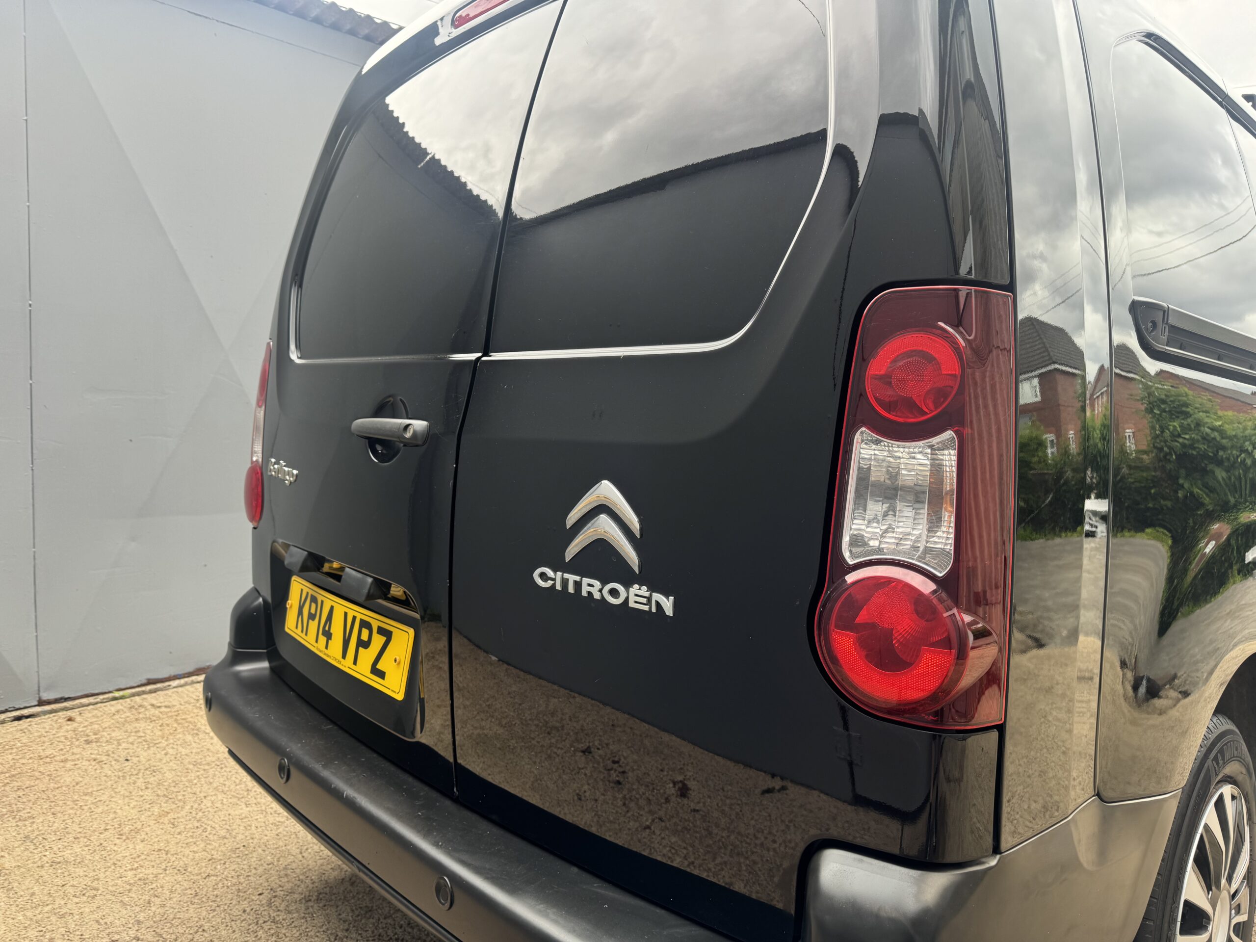 
								Citroen Berlingo LWB 1.6HDi 2014/14 full									