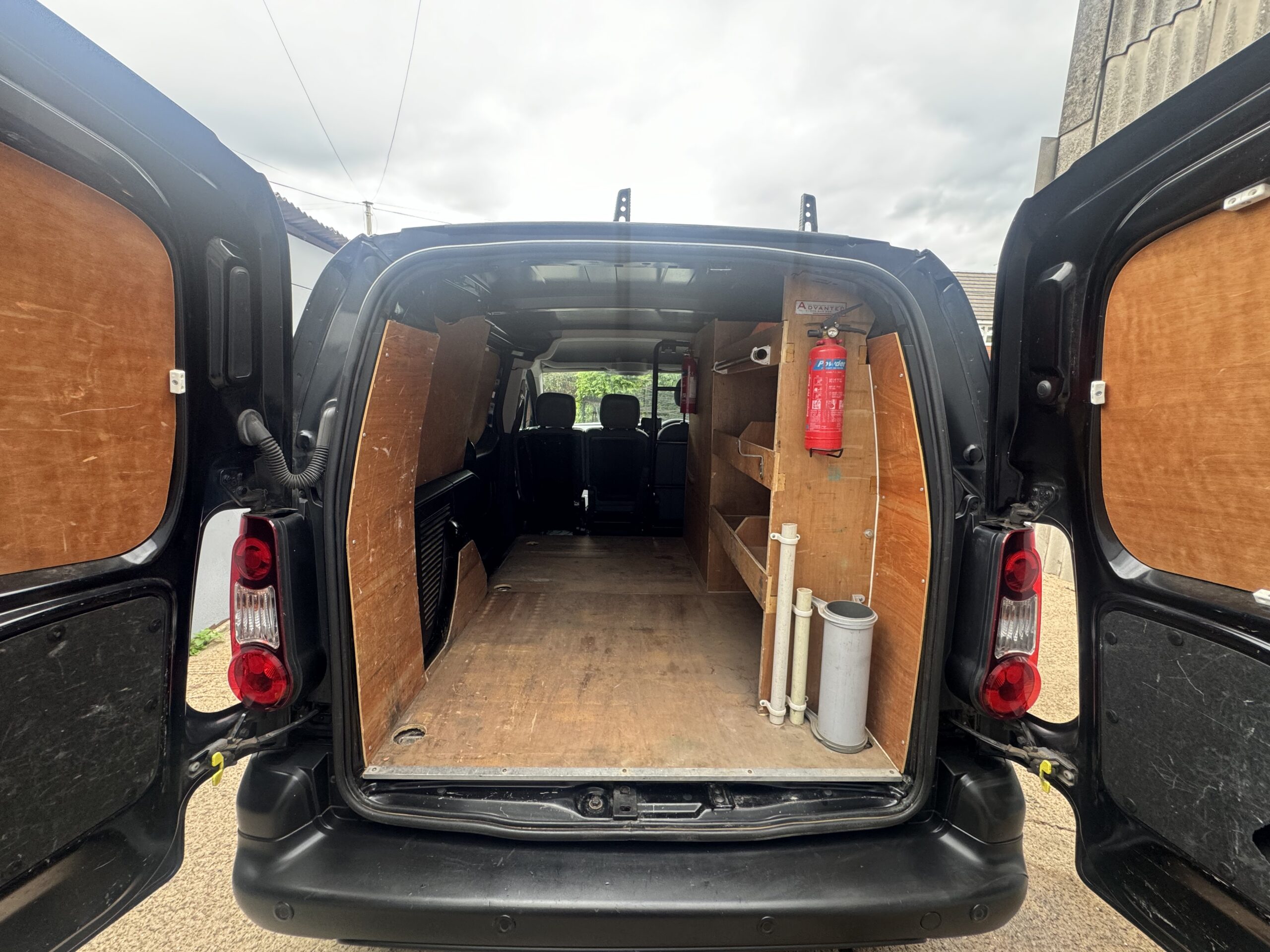 
								Citroen Berlingo LWB 1.6HDi 2014/14 full									